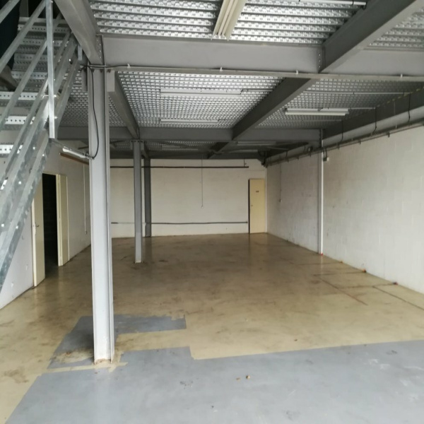 Location Immobilier Professionnel Entrepôt Jouars-Pontchartrain 78760
